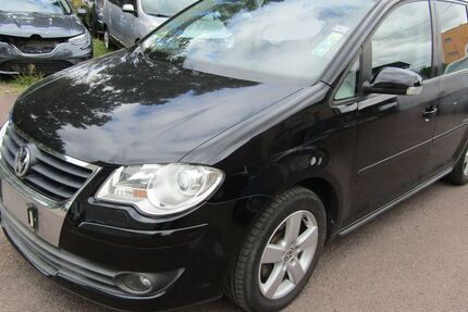 VW Touran 289.977 km 1.990 &euro; Halle 06130