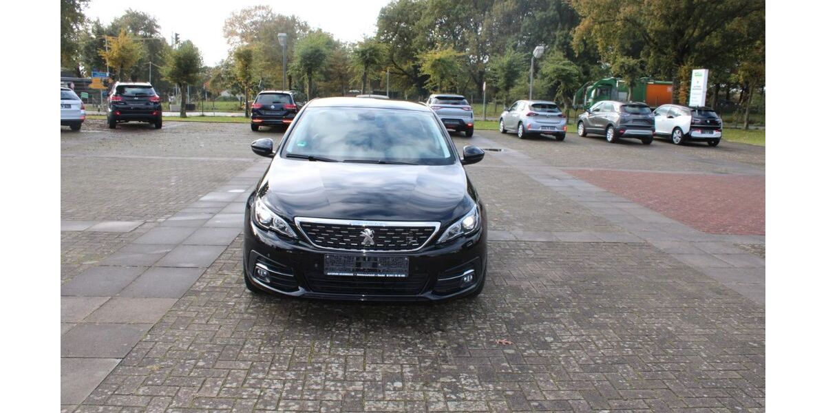 Peugeot 308 119.000 km 9.499 &euro; Neuenkruge 26215
