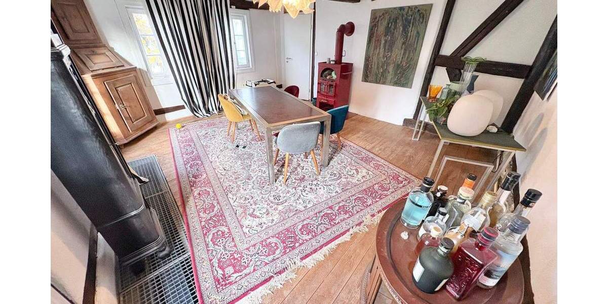 Schönes Fachwerkhaus mit kleinem Garten in ruhiger Lage 4 zimmer