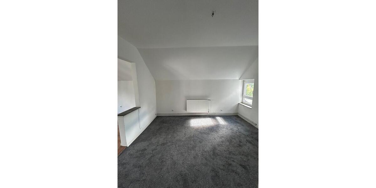 Bremerhaven, große Wohnung in guter Lage zu vermieten. 5 zimmer