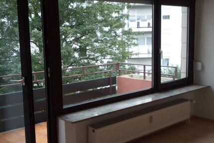3 Zimmer Eigentumswohnung renoviert ohne Maklergebühren 74,26 qm