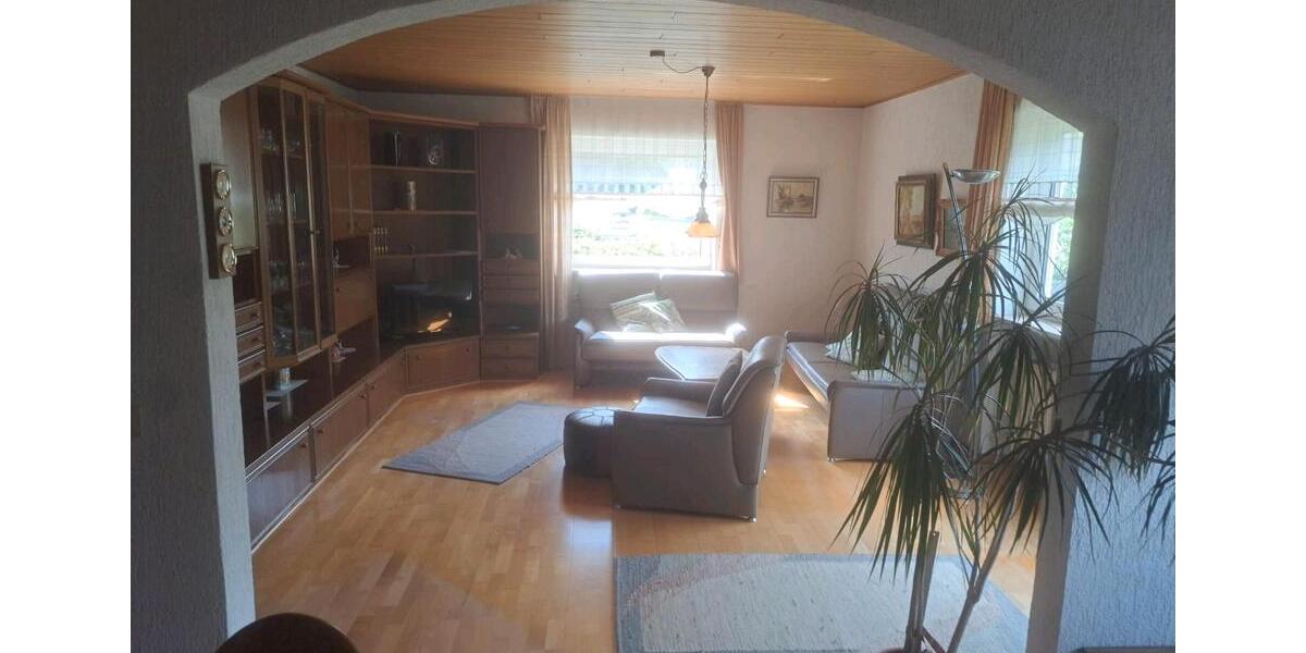 Einfamilienhaus Marktredwitz - 8 Zimmer, 160 m&sup2;, 295.000&euro; | Angebot:27263542