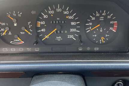 Mercedes 230