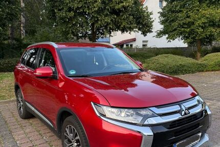Mitsubishi Outlander 62.000 km 16.500 &euro; Solingen 42657