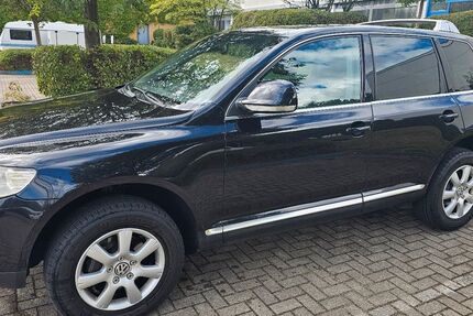 VW Touareg 197.000 km 6.800 &euro; Vaalermoor 25594