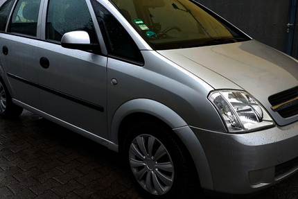Opel Meriva 124.500 km 2.499 &euro; Essen 45326