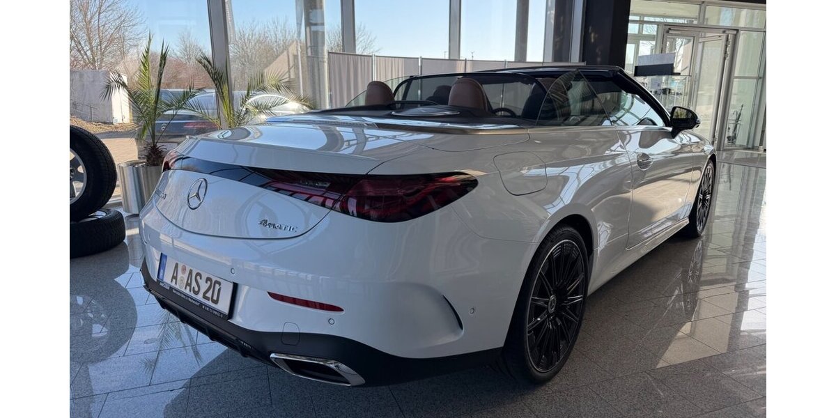 Mercedes-Benz CLE 300 4Matic Cabrio AMG+Burmester+Night+360° Edi 4.000 km 69.900 &euro; Westendorf 86707