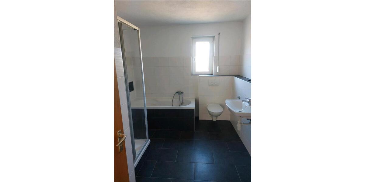 Doppelhaushälfte Zerbst (Anhalt) - 5 Zimmer, 120 m&sup2;, 169.000&euro; | Angebot:26385552