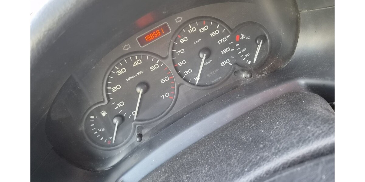 Citroen Berlingo 198.600 km 1.999 &euro; Graben-Neudorf 76676