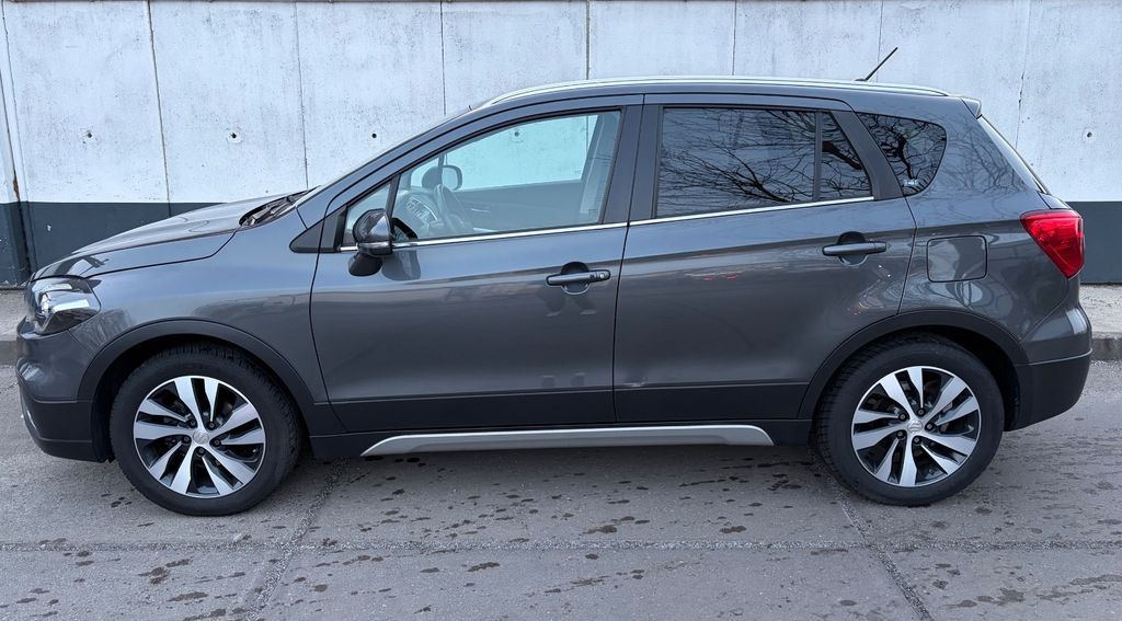 Suzuki SX4 48.765 km 19.000 &euro; Berlin 13585