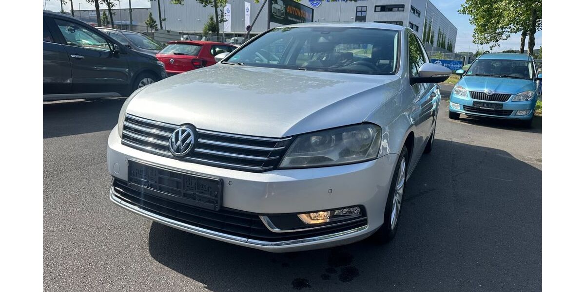 VW Passat 82.000 km 10.999 &euro; Kassel 34123
