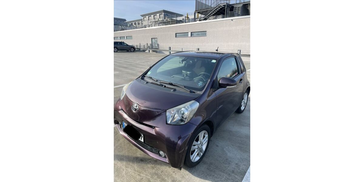 Toyota IQ 75.000 km 6.900 &euro; Berlin 13189