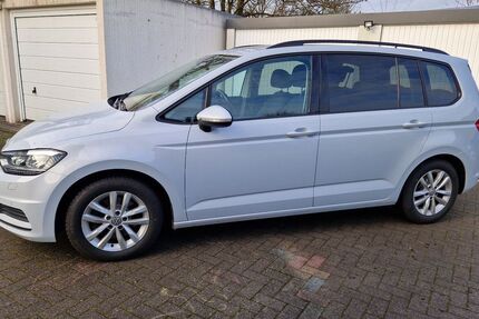 VW Touran 69.500 km 21.599 &euro; Wermelskirchen 42929