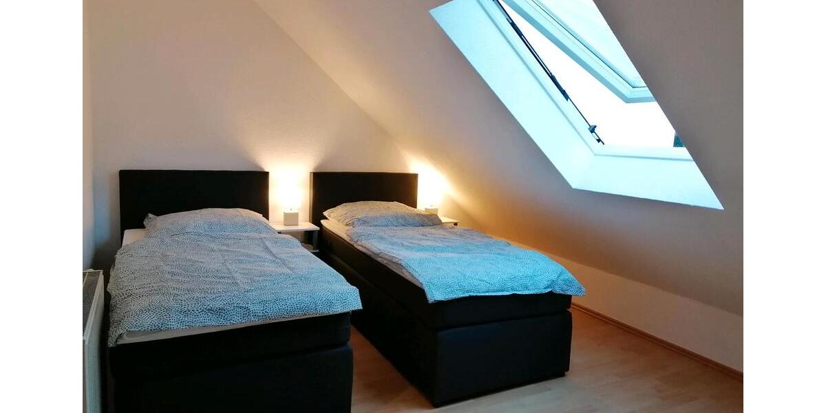 Dachgeschoßwohnung Würzburg Dürrbachau - 2 Zimmer, 40 m&sup2;, 660&euro; | Angebot:25326572