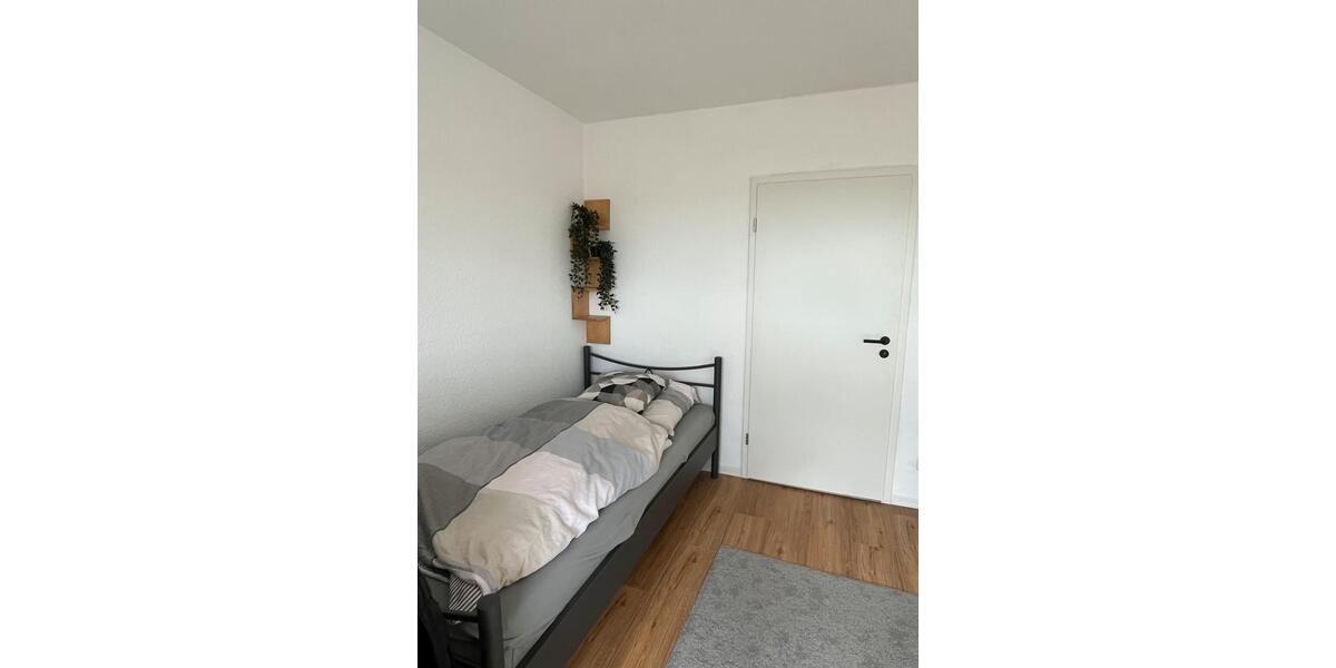 Etagenwohnung Heinsberg - 16 Zimmer, 84 m&sup2;, 450&euro; | Angebot:26395392