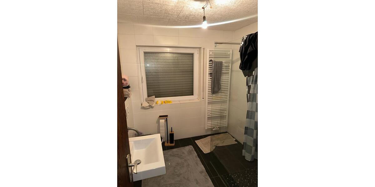 Einfamilienhaus Lohra - 4 Zimmer, 250 m&sup2;, 1.500&euro; | Angebot:25525289