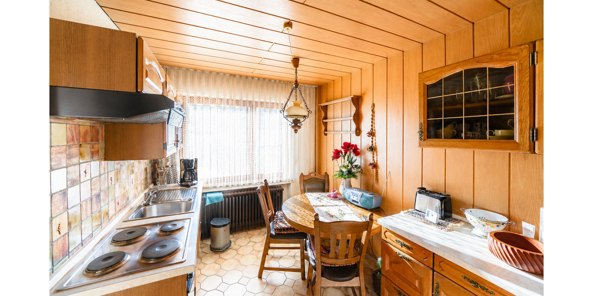 Einfamilienhaus Balingen - 6 Zimmer, 140 m&sup2;, 379.000&euro; | Angebot:25741053