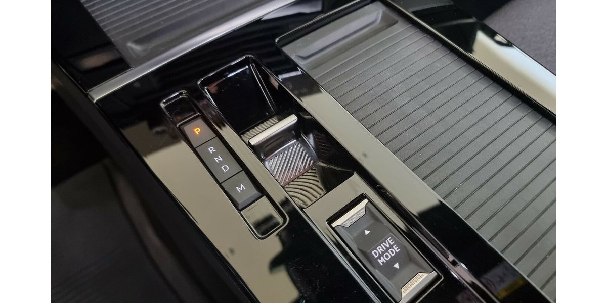 Opel Astra lim. GS Line AT8 APP Navi Spur AGR-Sitz 14.800 km 19.950 &euro; Garrel 49681