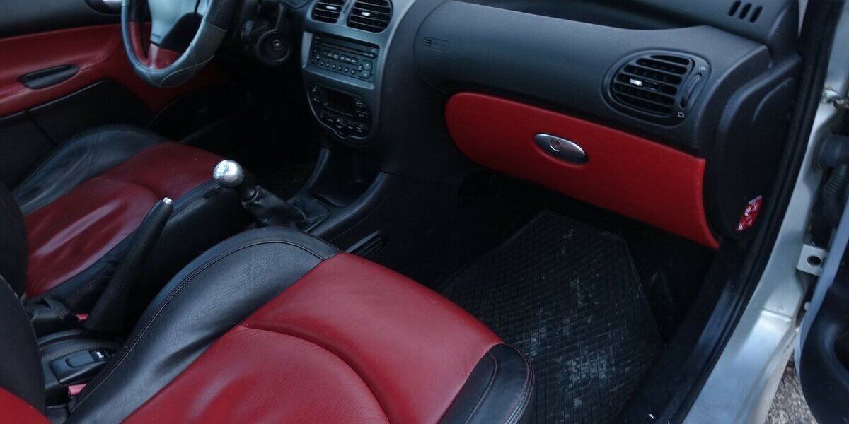 Peugeot 206 CC Platinum Klima Navi Leder Sitzh. Alu WR ohn 172.000 km 300 &euro; Neumarkt/OPf 92318