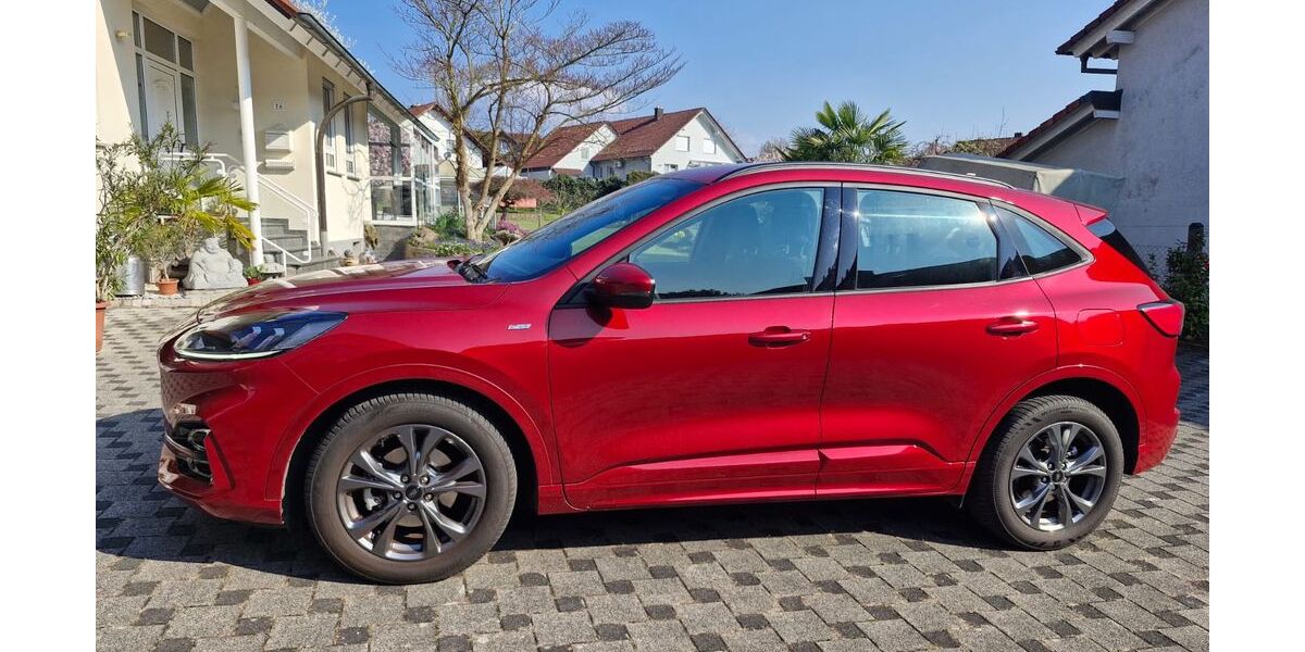 Ford Kuga 31.000 km 24.800 &euro; Appenweier 77767