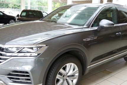 VW Touareg 124.796 km 32.290 &euro; Lauta 02991