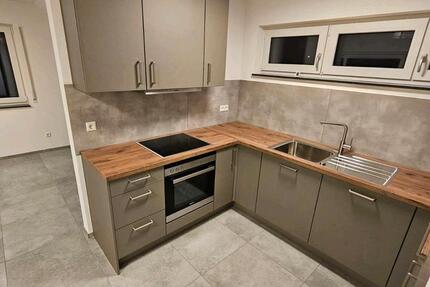 Erstbezug! Moderne, zentrale 3,5 Zimmer-Wohnung in Wehr zimmer
