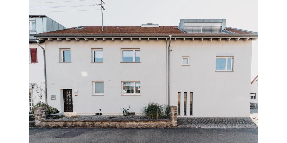Maisonettenwohnung Tauberbischofsheim - 7 Zimmer, 180 m&sup2;, 1.650&euro; | Angebot:26516847