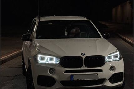 BMW X5 222.000 km 22.999 &euro; Bremerhaven 27578