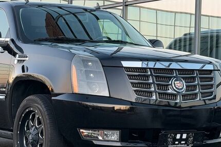 Cadillac Escalade 79.448 km 33.990 &euro; Mönchengladbach 41068