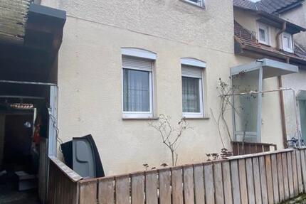 Haus Lauffen am Neckar - 4 Zimmer, 98 m&sup2;, 240.000&euro; | Angebot:24966453