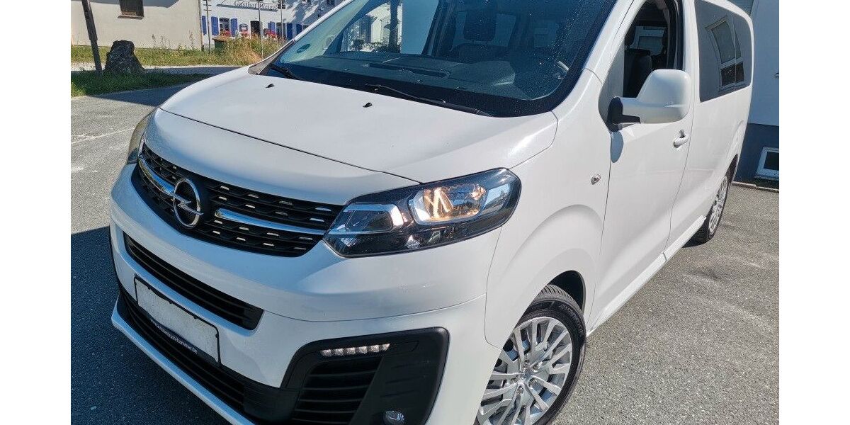 Opel Vivaro 121.600 km 18.999 &euro; Fürth 90762