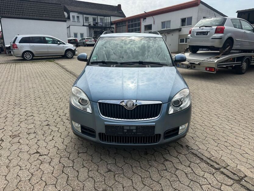 Skoda Fabia 223.649 km 2.300 € Müllenbach 53520