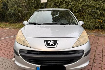 Peugeot 207 152.420 km 3.150 &euro; Berlin 12157