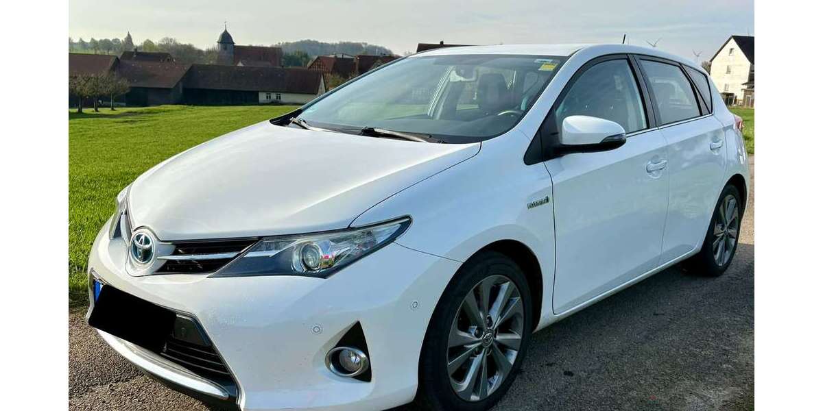 Toyota Auris 165.600 km 9.700 &euro; Blaufelden 74572