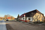 HORN IMMOBILIEN++ 15 km bis Neubrandenburg, schöne Doppelhaushälfte mit großen Grundstück & 2 Garagen - Doppelhaushälfte Bassow Bassow | Angebot:26085785