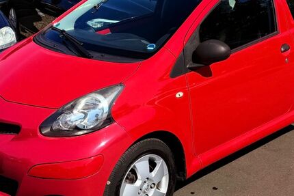 Toyota Aygo (X) 88.000 km 2.499 &euro; Frankfurt am Main 60486