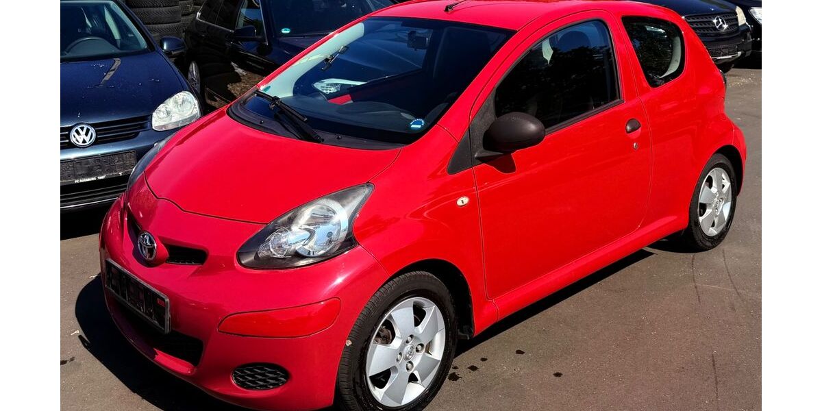 Toyota Aygo (X) 88.000 km 2.499 &euro; Frankfurt am Main 60486