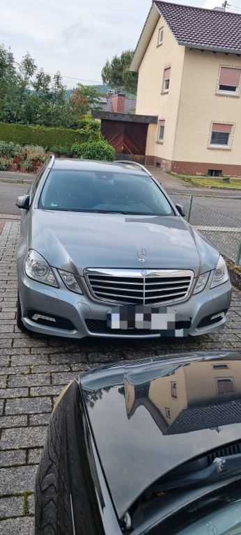 Mercedes-Benz E 350 230.931 km 5.850 € Hassmersheim 74855
