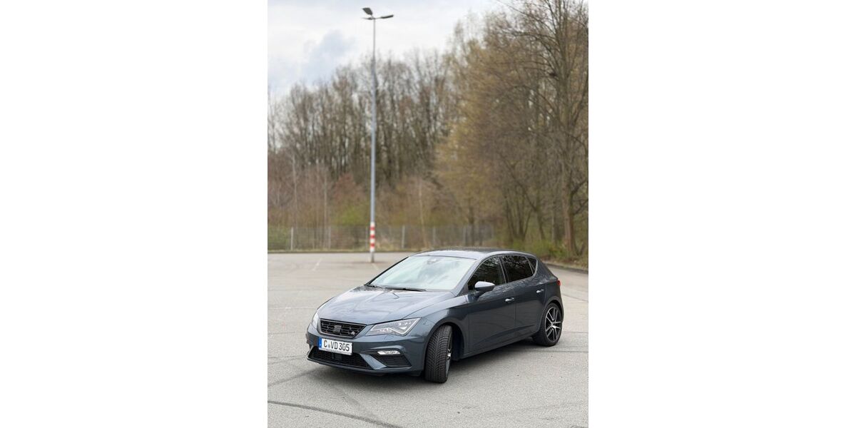Seat Leon 95.309 km 17.100 &euro; Chemnitz 09120