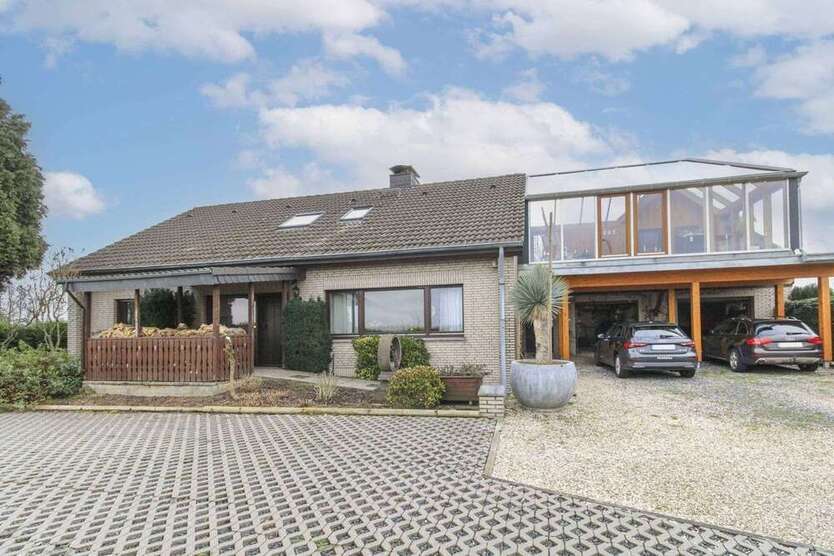 Haus zum Kaufen in Viersen 595.000 € 214.26 m²
