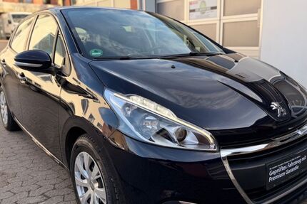 Peugeot 208 89.999 km 7.100 &euro; Kiel 24146