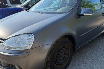 VW Golf 180.000 km 1.999 &euro; Stuttgart 70437