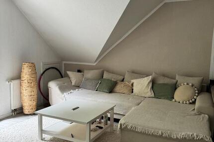 Schöne 2- Zimmer Dachgeschoßwohnung