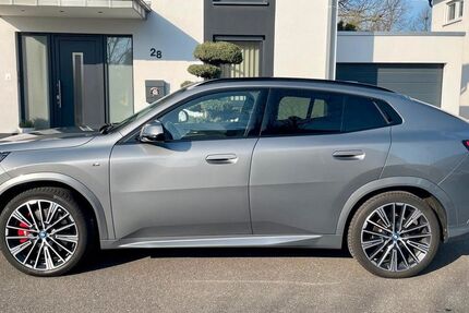 BMW iX2 19.500 km 47.500 &euro; Köln 50859