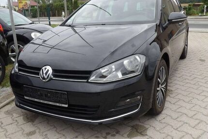 VW Golf 127.000 km 9.999 &euro; Bautzen 02625