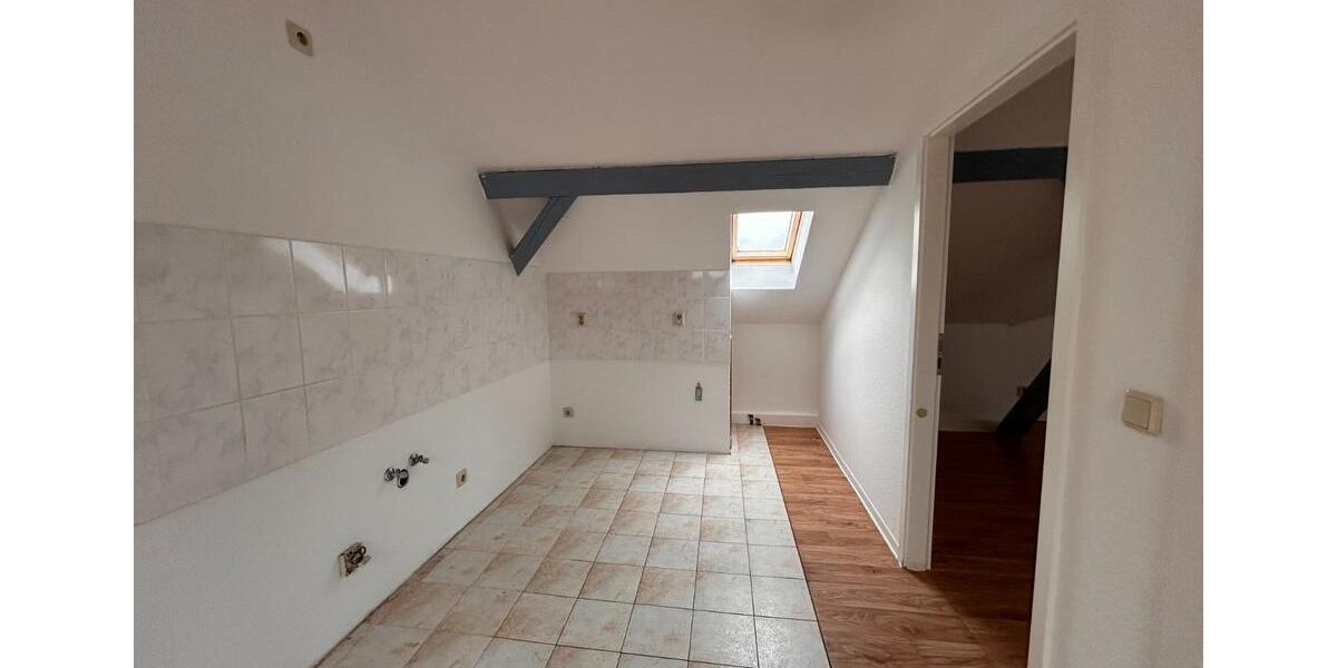 Dachgeschoßwohnung Aschersleben - 3 Zimmer, 60 m&sup2;, 300&euro; | Angebot:22906846