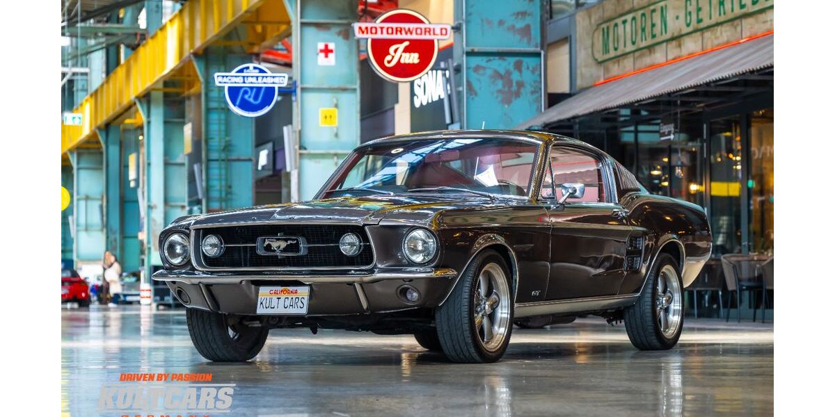 Ford Mustang 90.500 km 64.900 &euro; München 80939