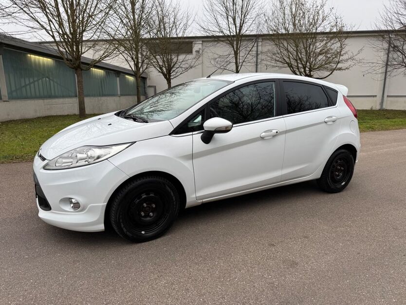 Ford Fiesta 157.000 km 4.290 € Röfingen 89365