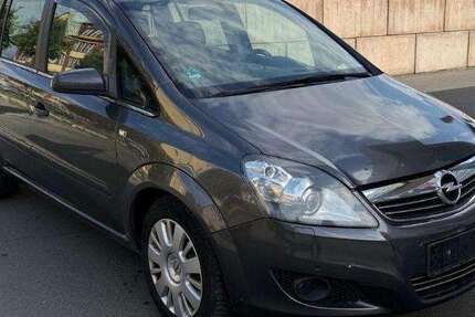 Opel Zafira 212.000 km 2.300 &euro; Dresden 01257