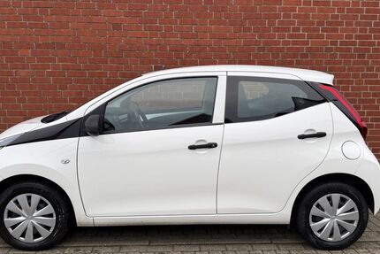 Toyota Aygo (X) 105.000 km 7.450 &euro; Nottuln-Appelhülsen 48301